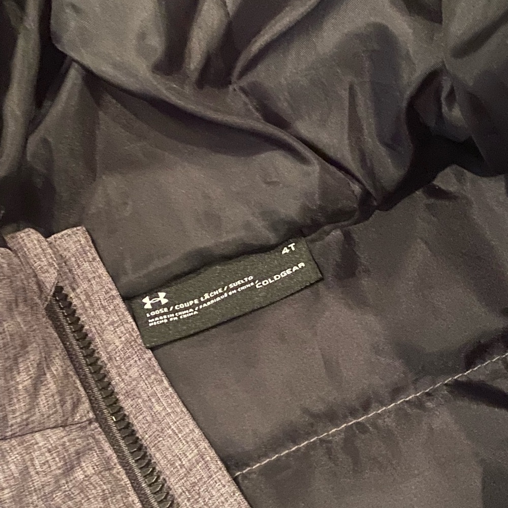 Under Armour winter coat. Size 4T.